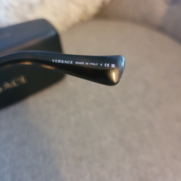 Versace sunglasses, Brand New without tags sunglasses, authentic - Picture 5 of 15